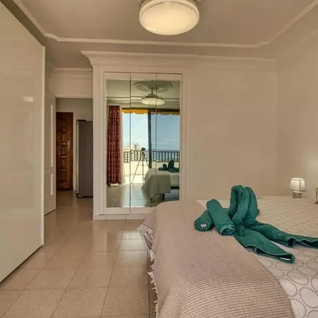 Luxury Costa Adeje 公寓 *